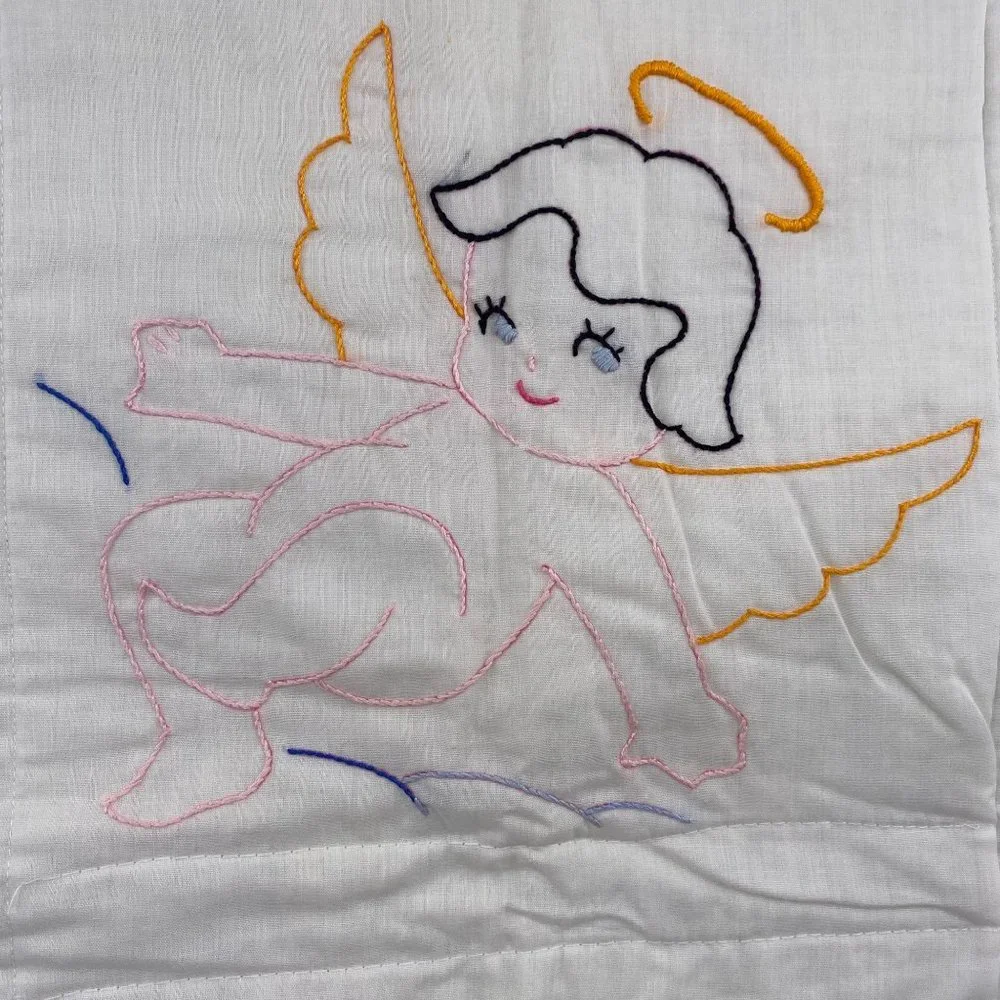 Angel embroidered baby crib quilt blanket unfinished?? satin‎ trim
